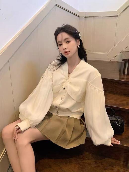 【设计师定制款】2928小香风外套女白色短款针织拼接泡泡袖V领高级感气质别致上衣-喜出 商品图2