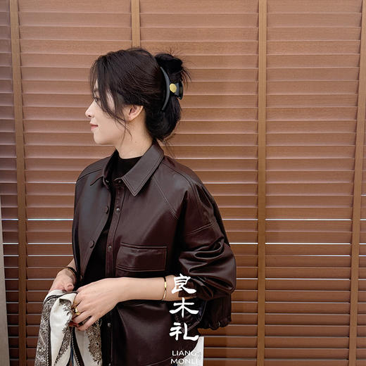 【预售7天】良木礼翻领绵羊皮衣（Q2582124） 商品图3