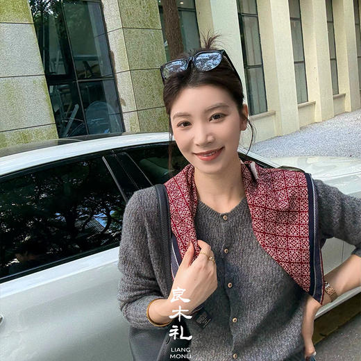 【特价不退不换】良木礼羊绒开衫（Q2584258） 商品图3