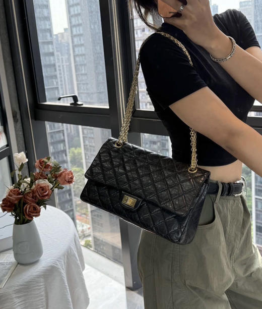 Chanel 2.55 黑金 油蜡牛皮 中号 14开 商品图1