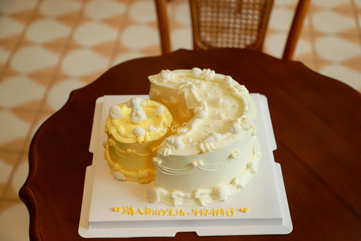 拥抱太阳的月亮 商品图0