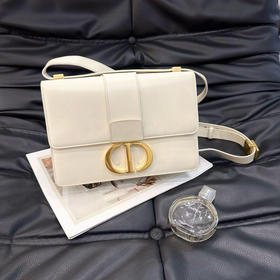 dior 蒙田 中号 米白 box牛皮