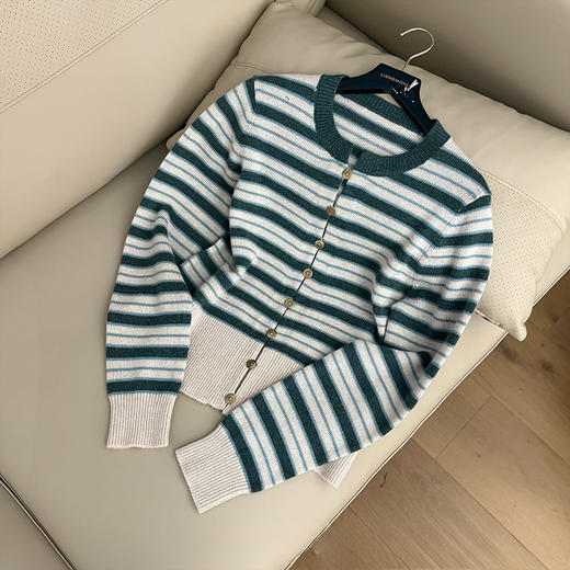 【预售7天】良木礼山羊绒开衫（Q2592252） 商品图0