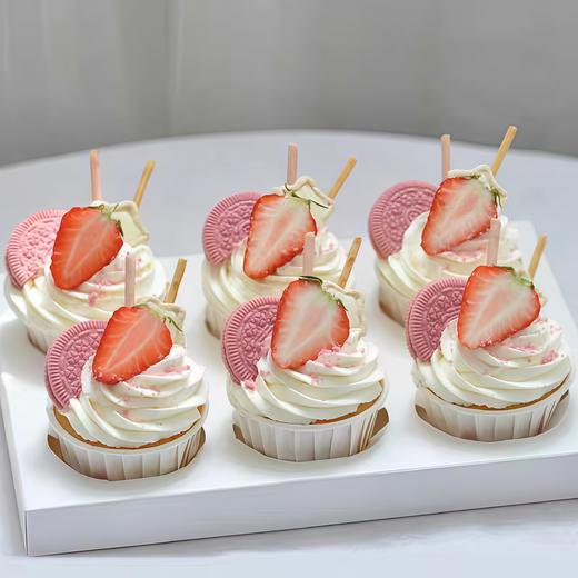 【草莓奥利奥杯子蛋糕】超好吃的蛋糕-杯子蛋糕 商品图0