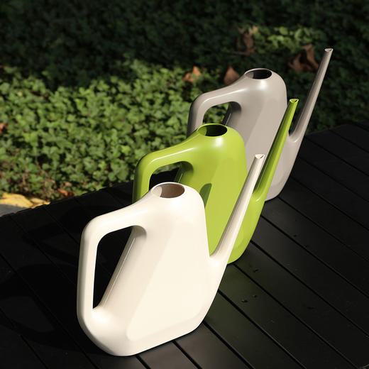 捷克进口Plastia长嘴浇水壶 灰色 Rave 1.6L 商品图1