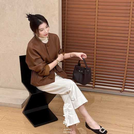 【预售7天】良木礼山羊皮外套（腰带）（Q2582120） 商品图0