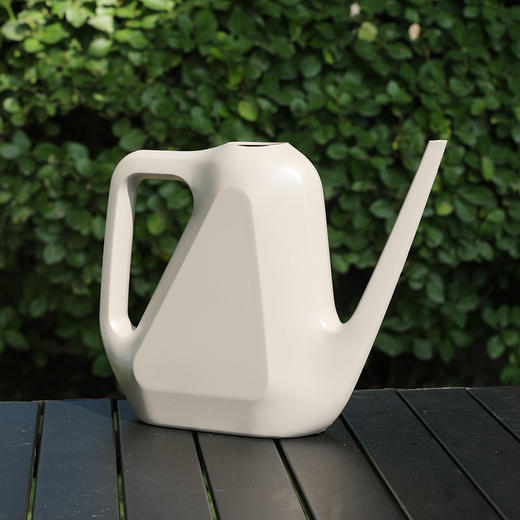 捷克进口Plastia长嘴浇水壶 象牙白色 Rave 1.6L 商品图0