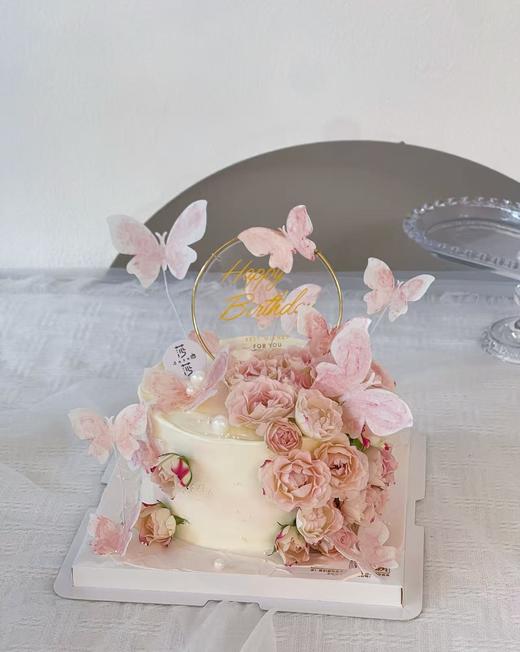 鲜花蝴蝶蛋糕（提前24小时预订） 商品图0