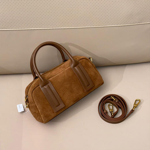 【预售7天，不退不换】良木礼磨砂牛皮手拎包（Q2591623） 商品图0