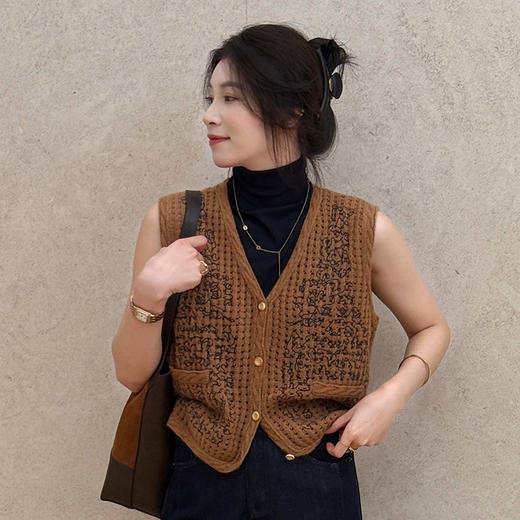 【预售7天】良木礼山羊绒镂空马甲(Q2584528) 商品图1