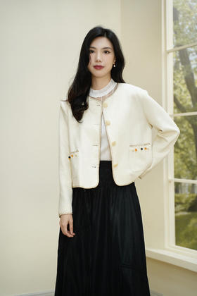 臣禾	【钩边香风外套】设计感圆领短外套	JZ253010101