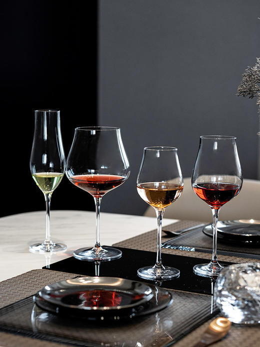 【样品5.5折，无原包装仅1套，非质量不退换】捷克BOHEMIA进口水晶玻璃红酒杯 葡萄酒杯简约风大容量家用套装波西米亚莉莫萨红酒杯740ml*6 商品图2