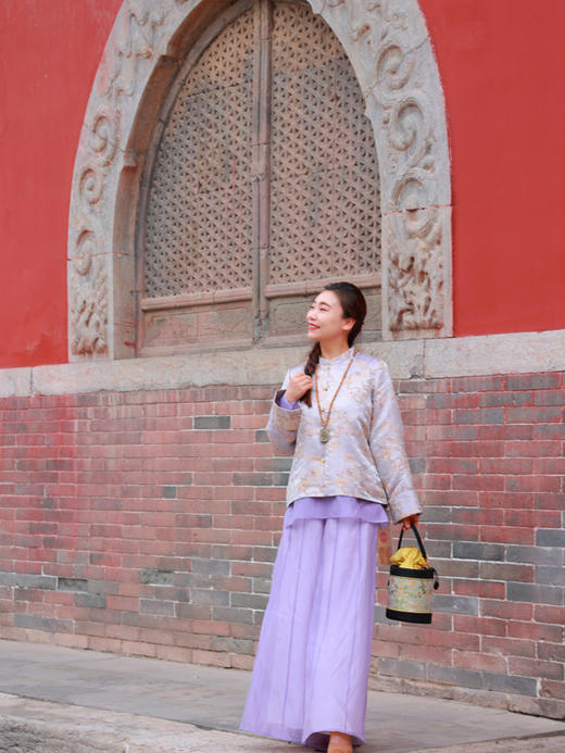 【抖音专属】圆领衬衣（24710705花意） 商品图4