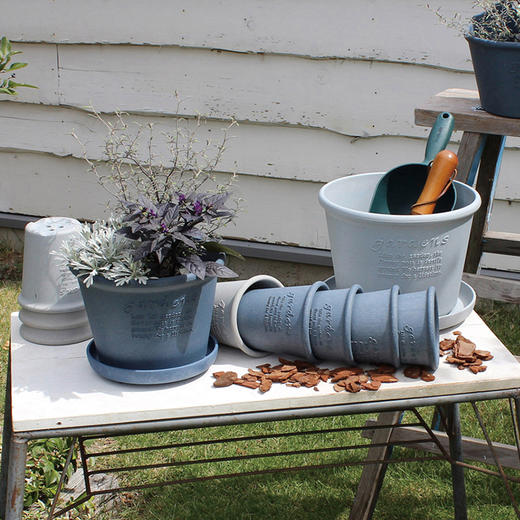 日本进口Hachiman Gardens花盆+托盘 120×120mm 深蓝色 商品图1