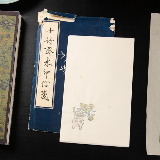 80-90年代十竹斋制套色木版水印《清贡图案》老信笺（一包40张） 商品图0