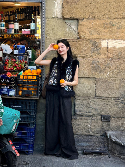 盛唐牡丹盛奢系列| 宝相花手绣真丝狐狸毛棉马甲 商品图5