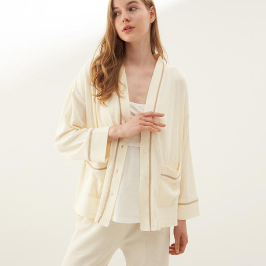 【 99元秒杀】2025秋冬新品 ibaby×outlast太空科技恒温棉氨罗纹v领家居服套装 商品图3