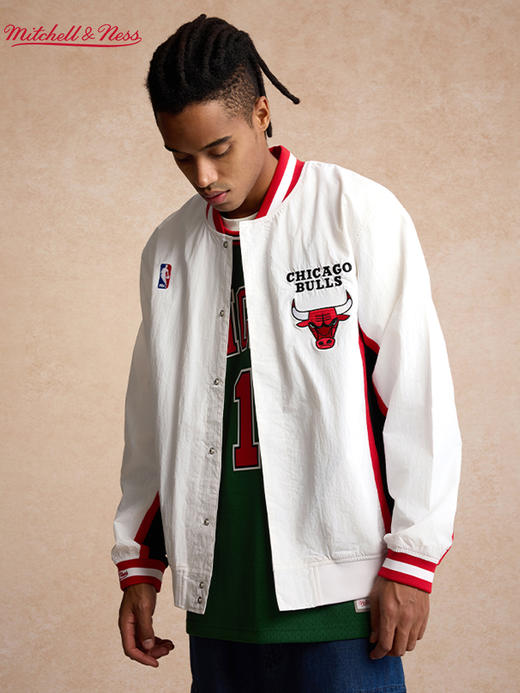 Mitchell&ness 芝加哥公牛Authentic夹克 商品图2