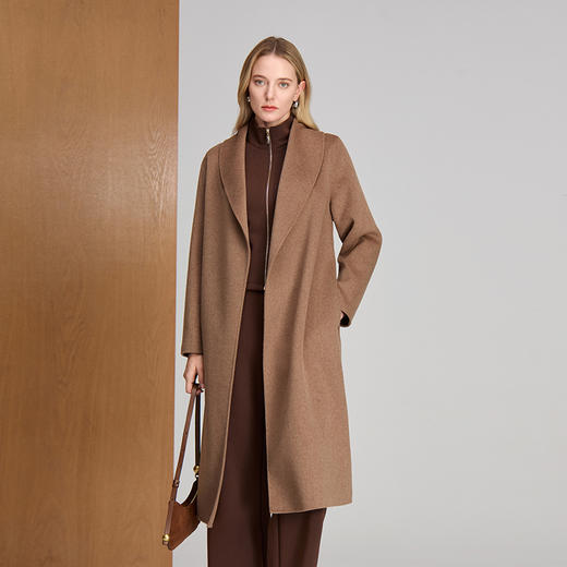 EITIE爱特爱无驳头翻领设廓形简约百搭羊毛驼绒混纺面料手感温润柔软冬季保暖大衣8414111 商品图2