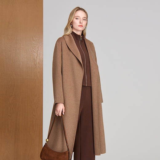 EITIE爱特爱无驳头翻领设廓形简约百搭羊毛驼绒混纺面料手感温润柔软冬季保暖大衣8414111 商品图3