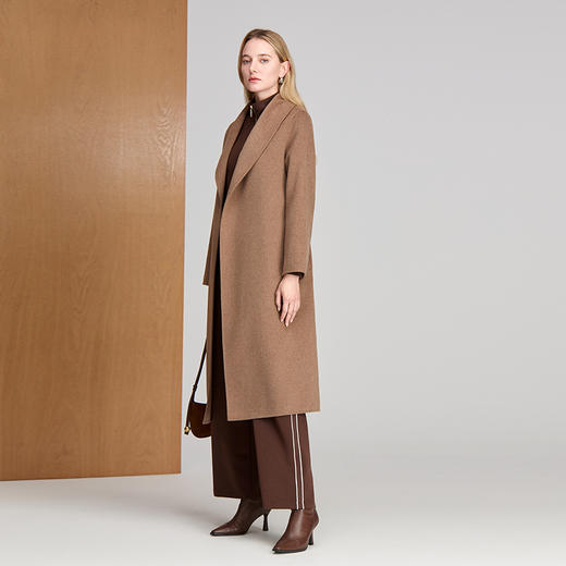 EITIE爱特爱无驳头翻领设廓形简约百搭羊毛驼绒混纺面料手感温润柔软冬季保暖大衣8414111 商品图1