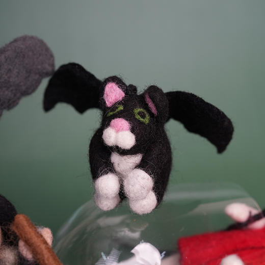 北京仓｜Felt So Good-Batty Catty-蝙蝠喵 羊毛毡 挂件［英国设计师］ 商品图1