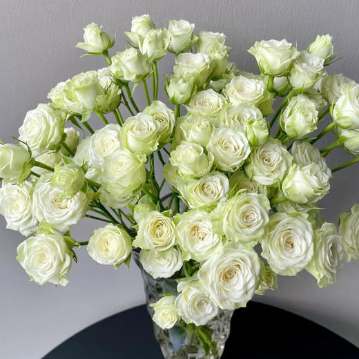 【俊发社区物业中心自提商品】【繁星多头玫瑰】鲜花10枝「白色小花朵·密集繁星感」 商品图4
