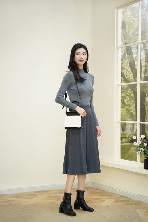 L1 臣禾【享瘦毛衫】100%精纺羊毛修身半高领打底衫套头针织衫 	JZ253091175 商品图3