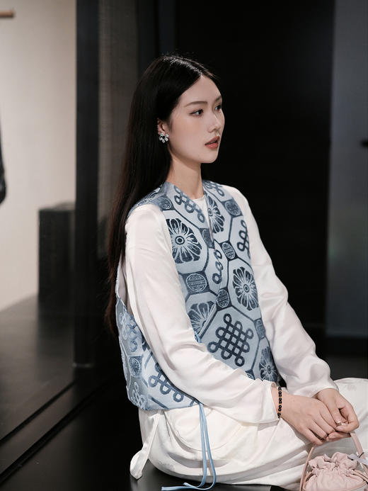 盛唐牡丹 | 吉祥结真丝漳缎系带马甲 商品图6