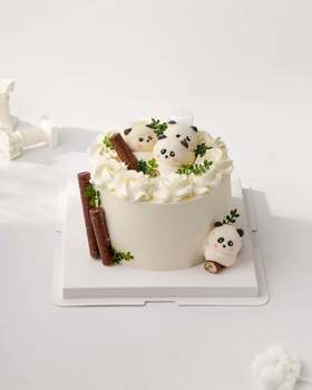 可爱小熊猫生日蛋糕