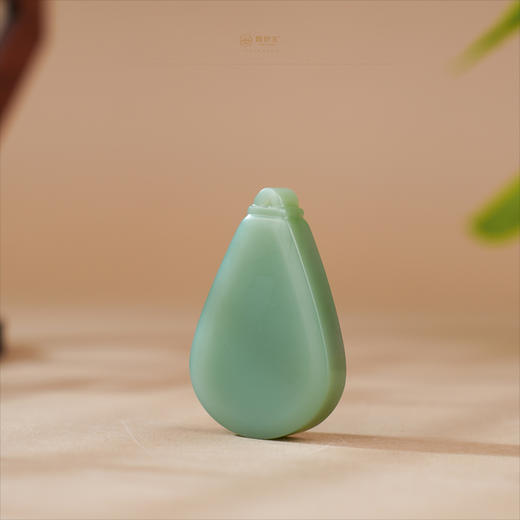 「年礼优选」【精品绿羊脂】俄碧粉青无事牌（一口价特惠款） 商品图0