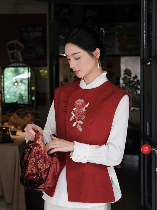 廷前观棠 | 榴绯纪马甲 商品图0