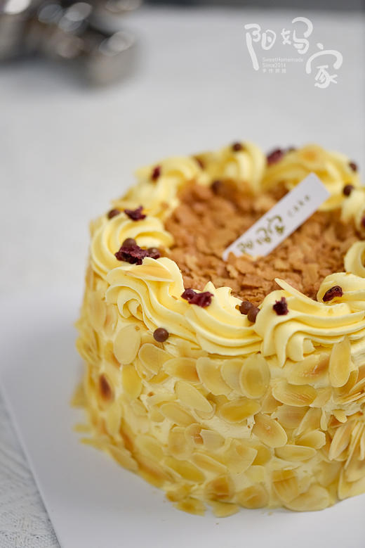 咸黄油薄脆口味蛋糕 商品图1