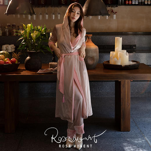 真丝丝绒翻领珍珠边长款睡袍 P02548 商品图0