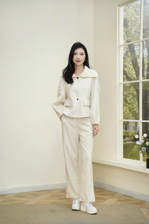 臣禾	【无龄大衣】拼接大翻领毛呢大衣短外套	JZ254080481 商品图6