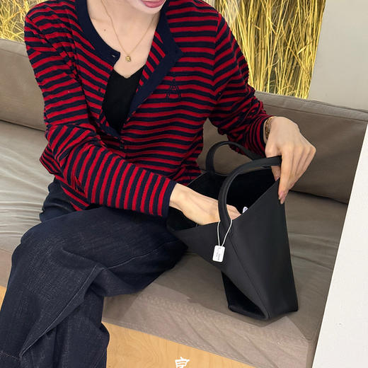 【部分现货】良木礼美丽诺羊毛开衫（Q2592458） 商品图0