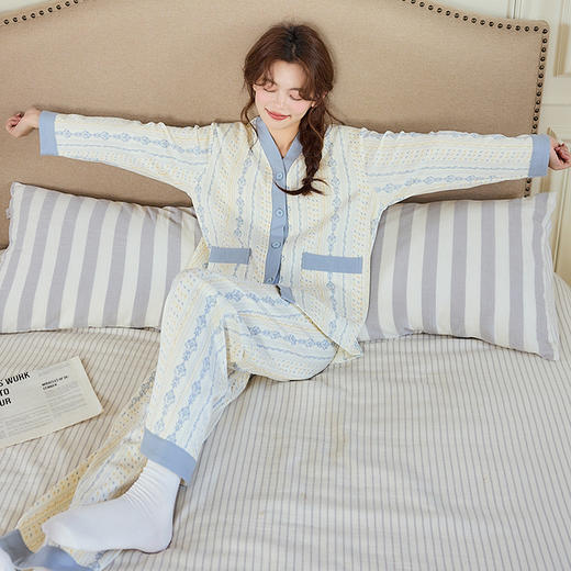 【换季出清】自然醒花漾牛奶丝家居服女款开衫（带胸垫）睡衣春秋款长袖长裤可爱卡通学生秋冬季V领和服QH 商品图14