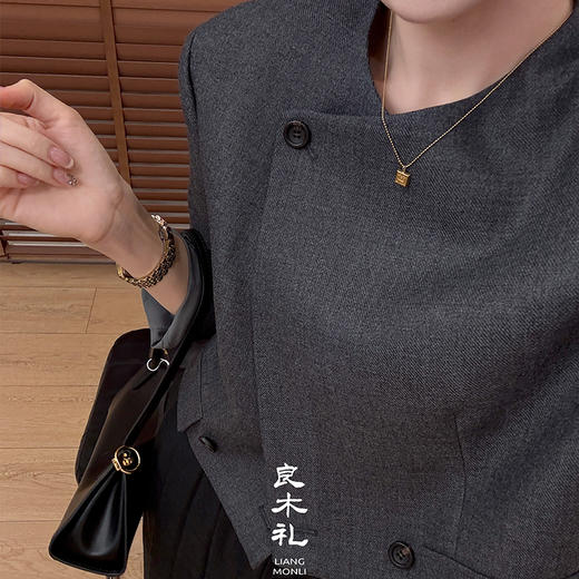 【不退不换】良木礼羊毛短款外套（Q258391） 商品图1