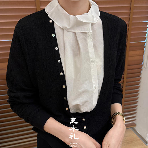 【预售7天】良木礼羊毛V领开衫（Q2591212F） 商品图1