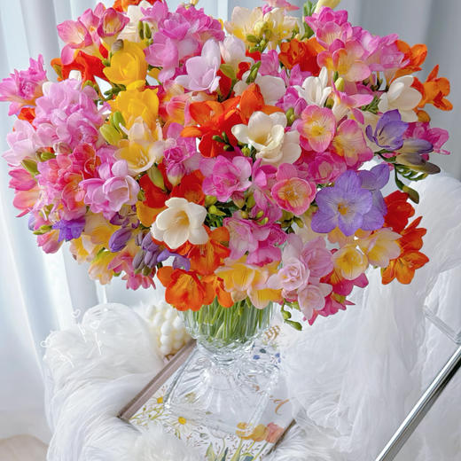 【俊发社区物业中心自提商品】【香雪兰·随机色 草花】鲜花300-800g 「香氛盲盒」 商品图0