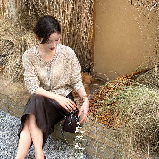 【特价不退不换】良木礼山羊绒开衫（Q2592254） 商品图0