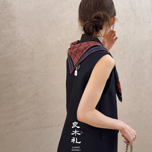 【部分现货】良木礼醋酸马甲（Q2591442） 商品图3