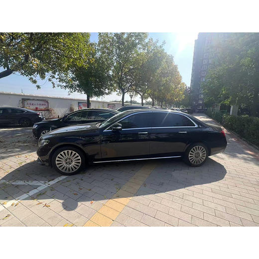 奔驰 E级 改款 E 300L时尚型【长租-北京】 商品图3
