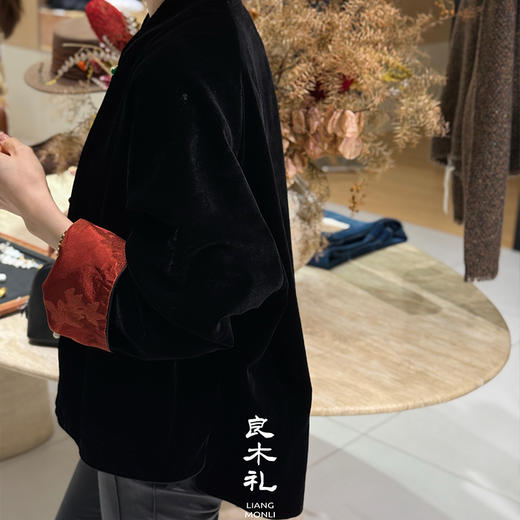 【部分现货】良木礼真丝两面穿外套（Q2591227） 商品图4