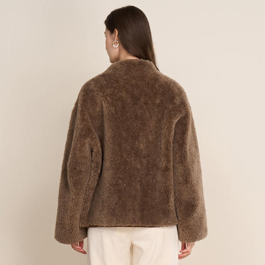 EITIE爱特爱毛绒感立领棕色直筒短款颗粒绒羊毛保暖外套D2503927 商品图4