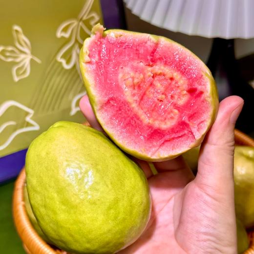 草莓芭乐2个/450g+ 商品图0