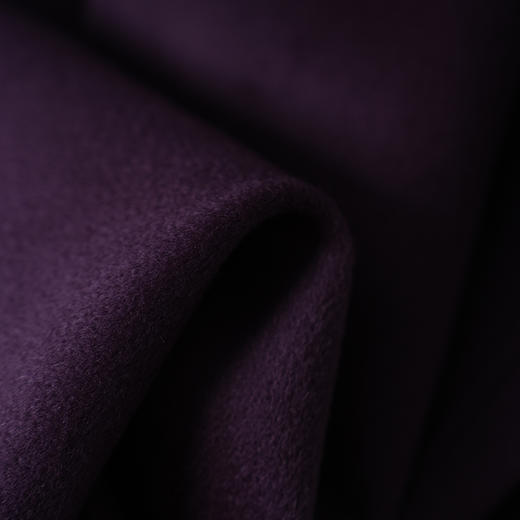 EITIE爱特爱简约领口本布腰带式收腰显瘦气质带胸针紫色保暖大衣8414102 商品图5