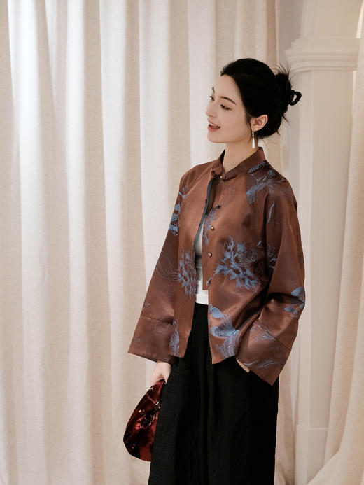 盛唐婧 | 新中式老缎咖蓝对襟外套 商品图0