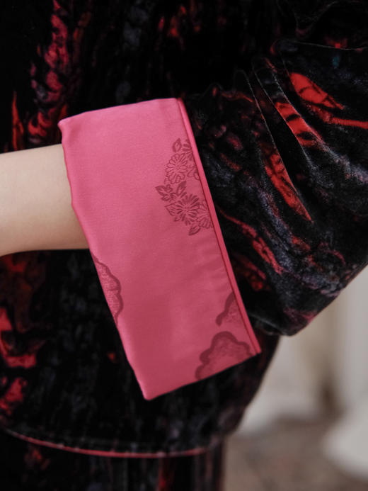 盛唐婧 | 新中式真丝丝绒斜襟上衣 商品图2