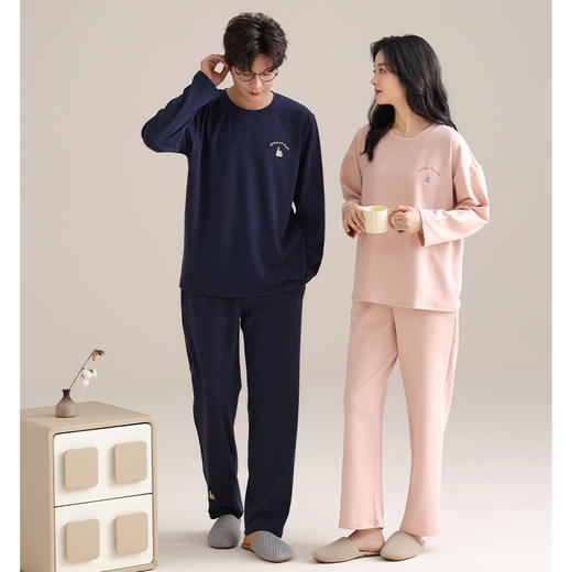 【换季出清】自然醒续暖情侣家居服德绒发热长袖长裤套头男女睡衣QH 商品图5